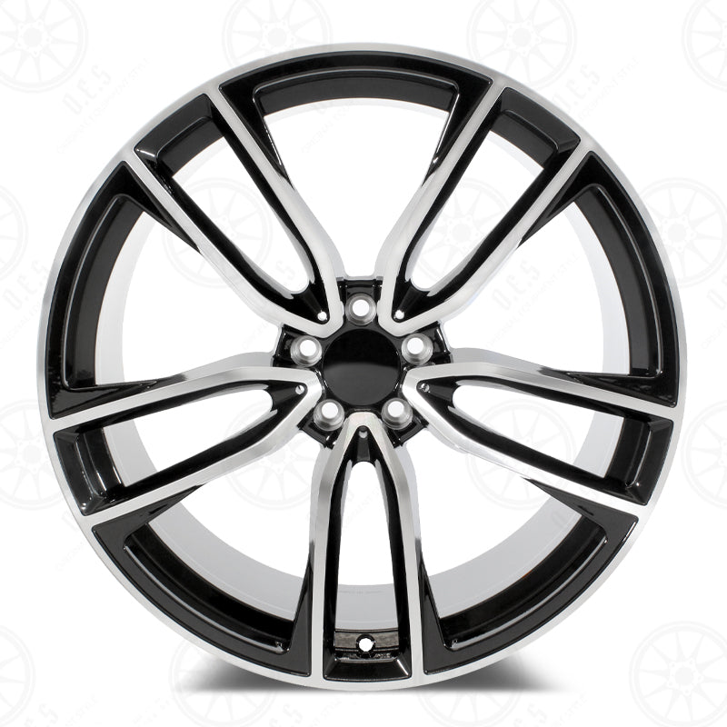 2021 AMG Style - RM61 22x1 Machined Face/Black Outline wheel