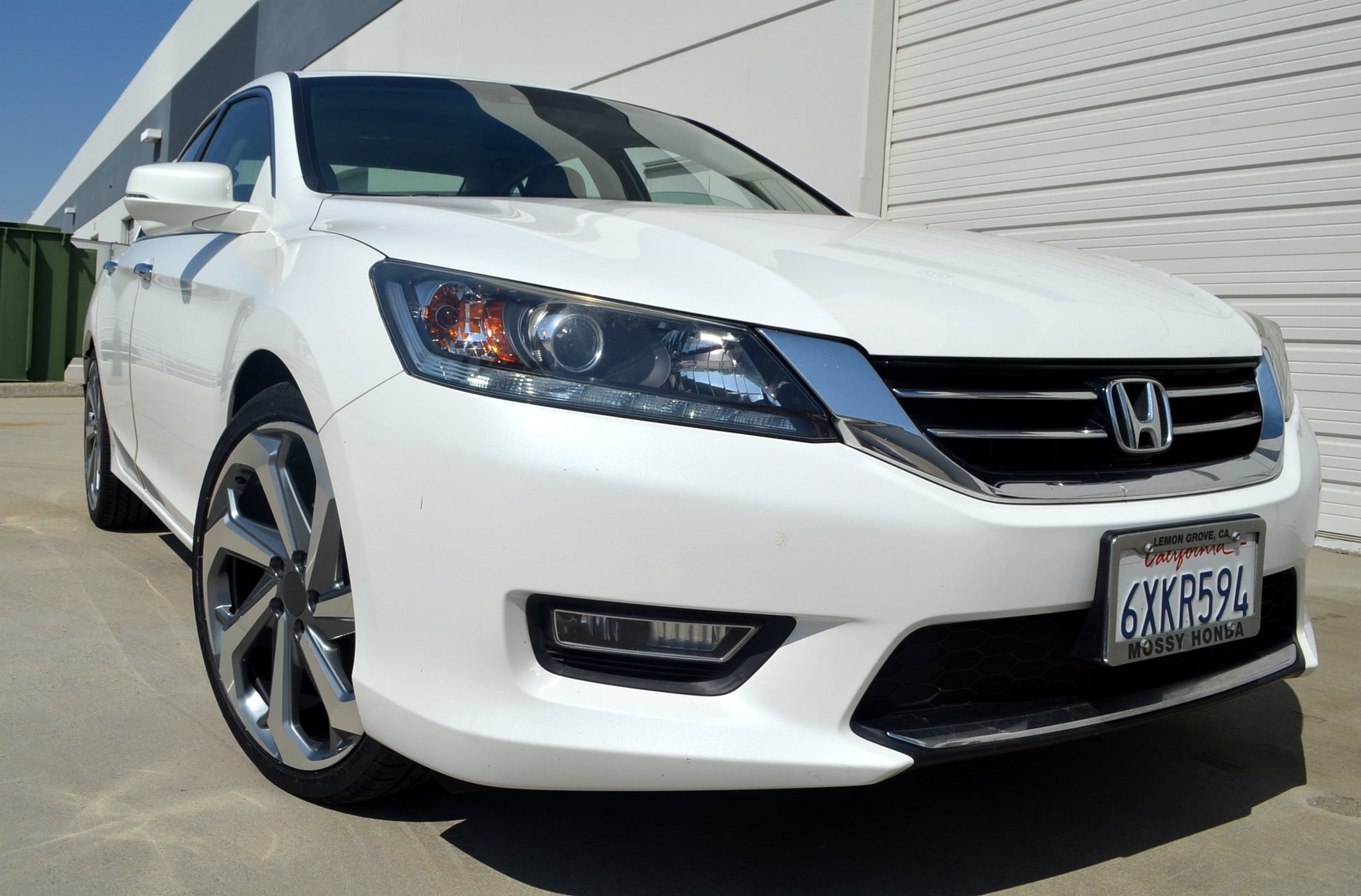 LX Sport Style - F067 2x8 Machined Face/Gunmetal Outline wheel